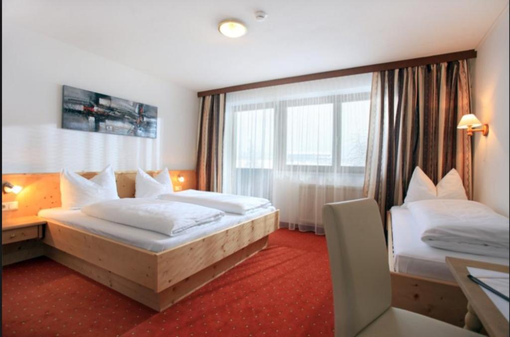 Hotel Edelweiss إتيير الغرفة الصورة